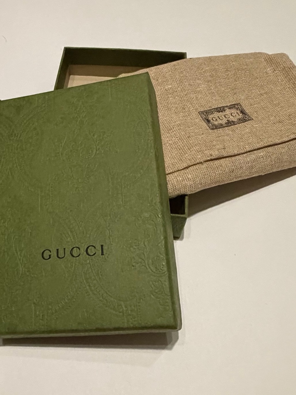 Gucci Olive Green Accessory Box with Beige Dust Bag - Picture 2 of 5